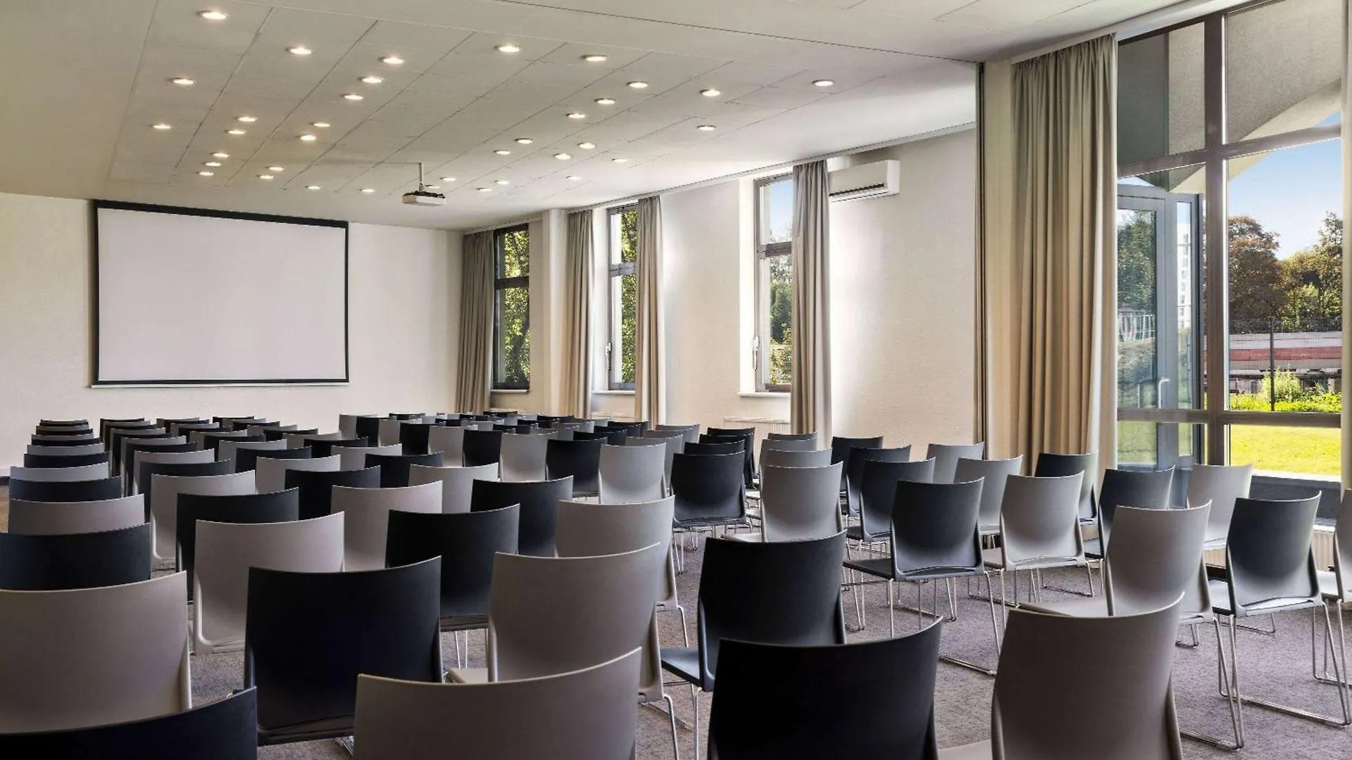 ***  Vienna House Easy By Wyndham Cracow Hotel Krakow Poland